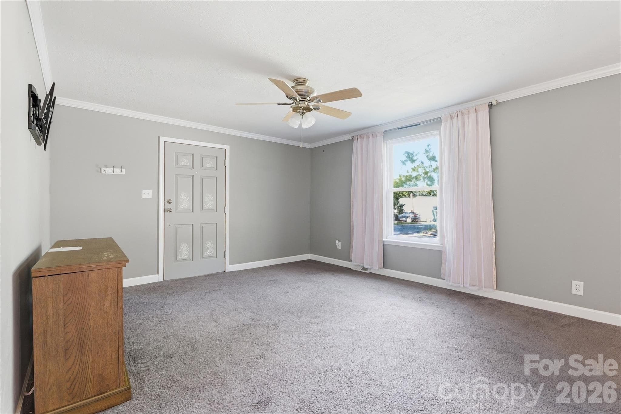 Single Family Residence at 140 Aikman Avenue, Norwood, photo 29 of 36