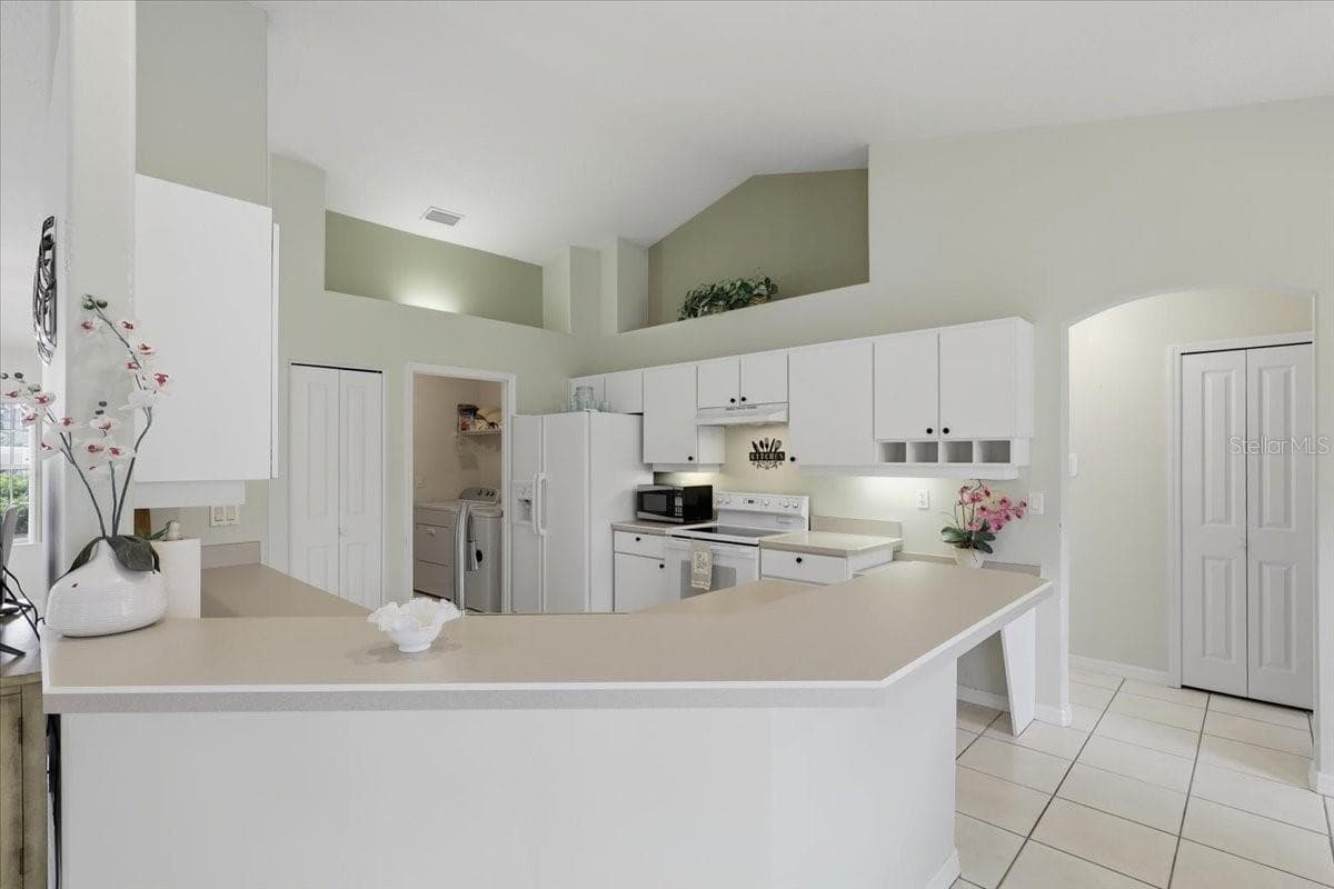Kitchen - 65 WOODBURY DR, PALM COAST