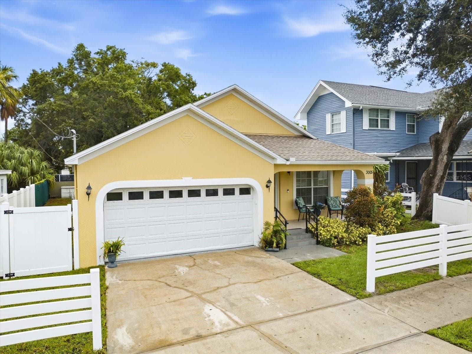 Single Family Residence at 3005 W CHESTNUT ST, TAMPA, photo 2 of 36