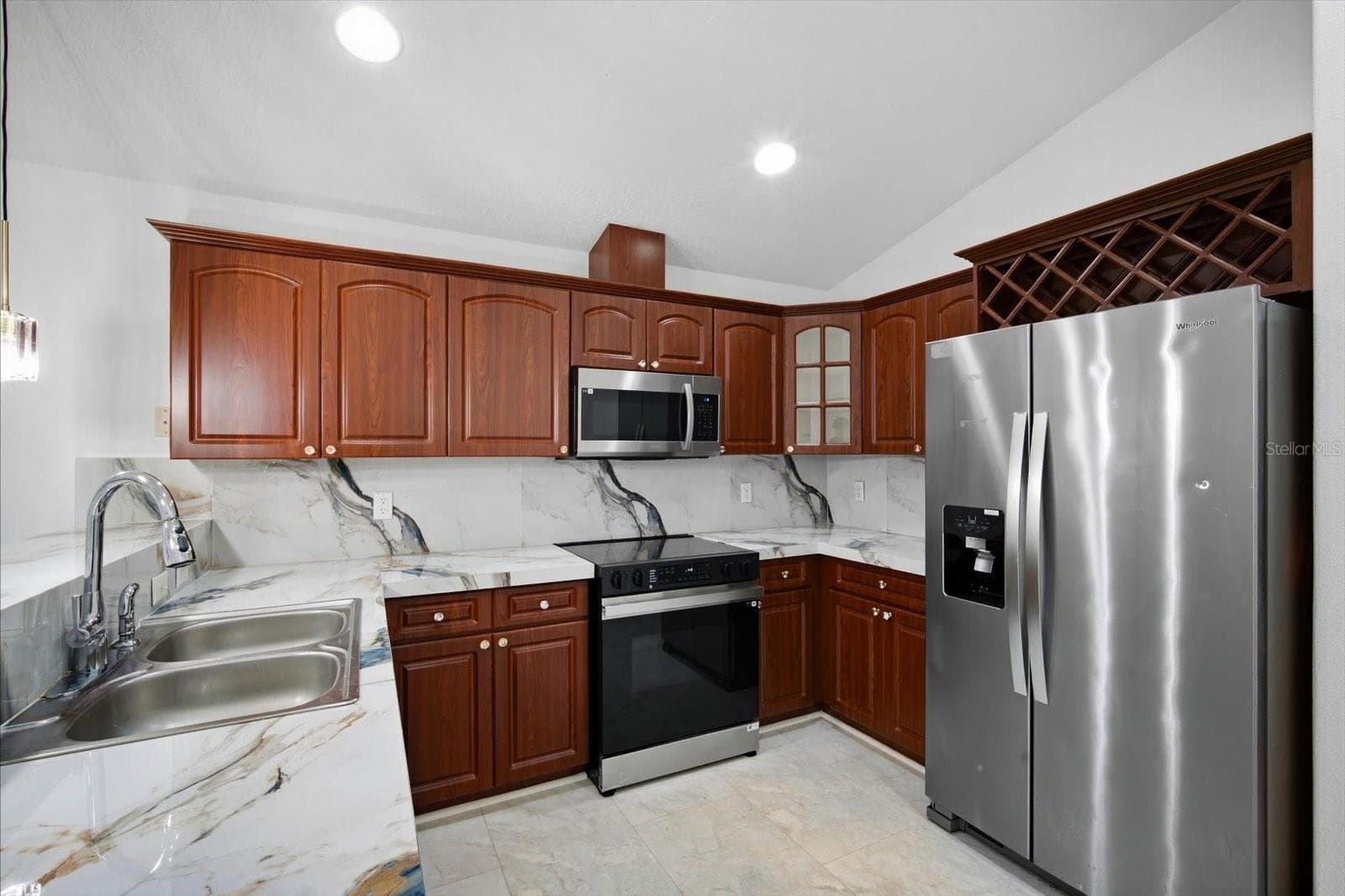 Kitchen Additional view - 3005 W CHESTNUT ST, TAMPA