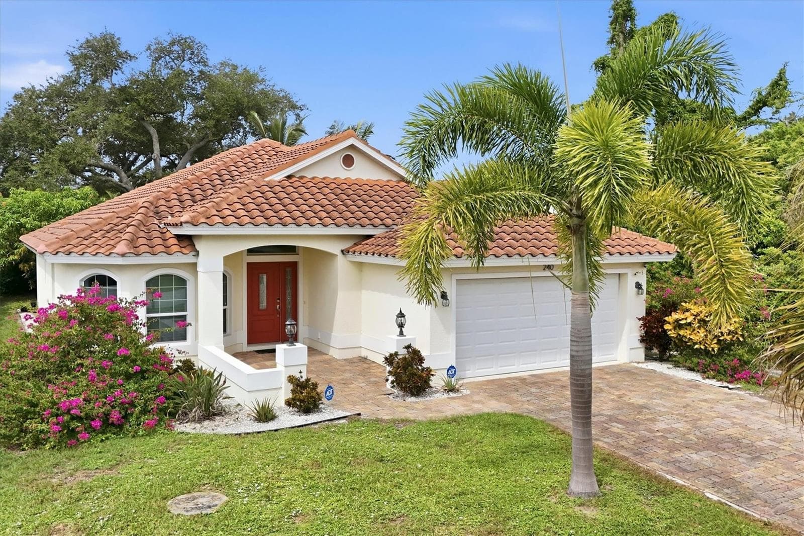 Single Family Residence at 240 COUGAR WAY, ROTONDA WEST, photo 2 of 39