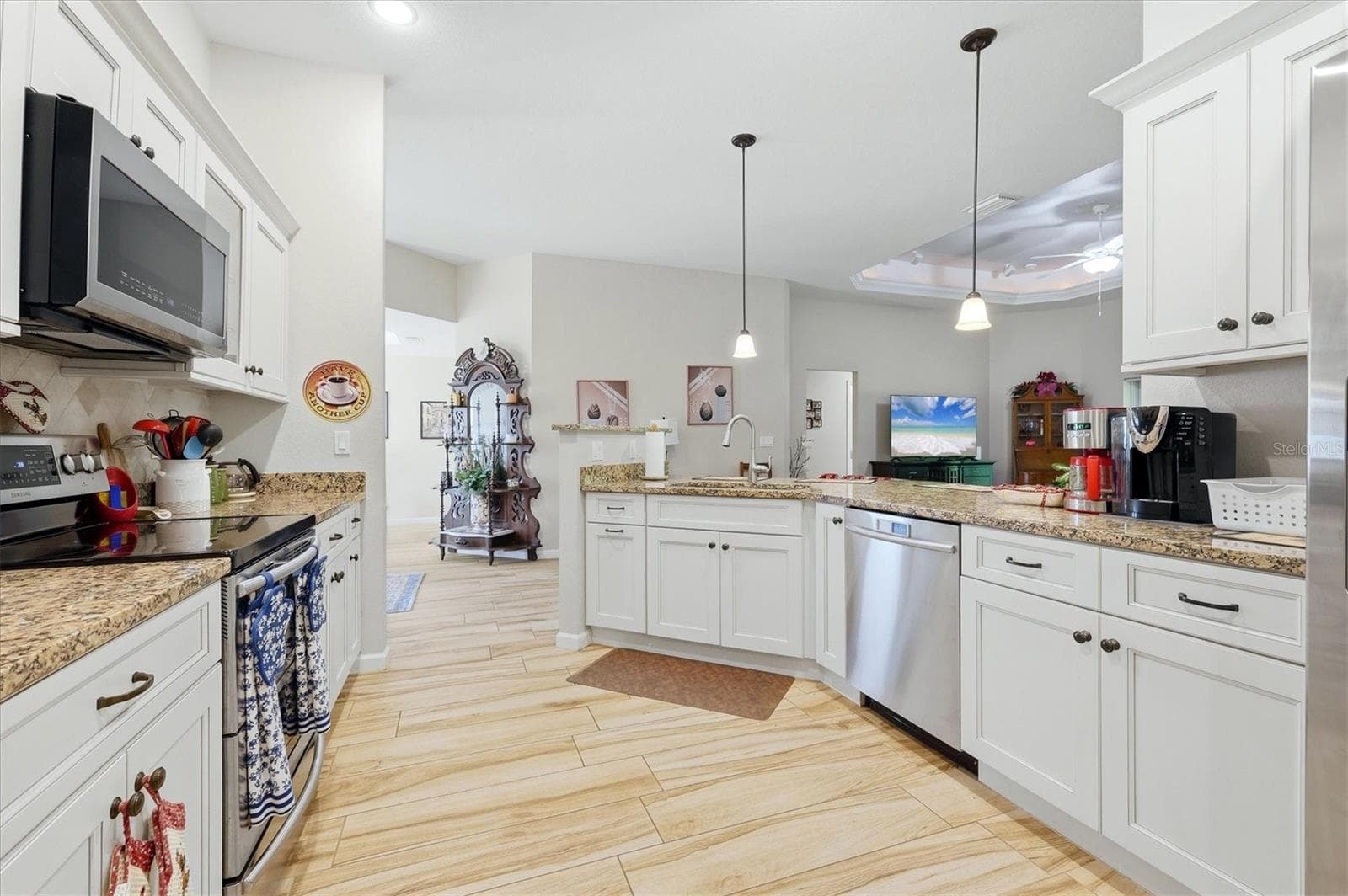 Single Family Residence at 240 COUGAR WAY, ROTONDA WEST, photo 20 of 39