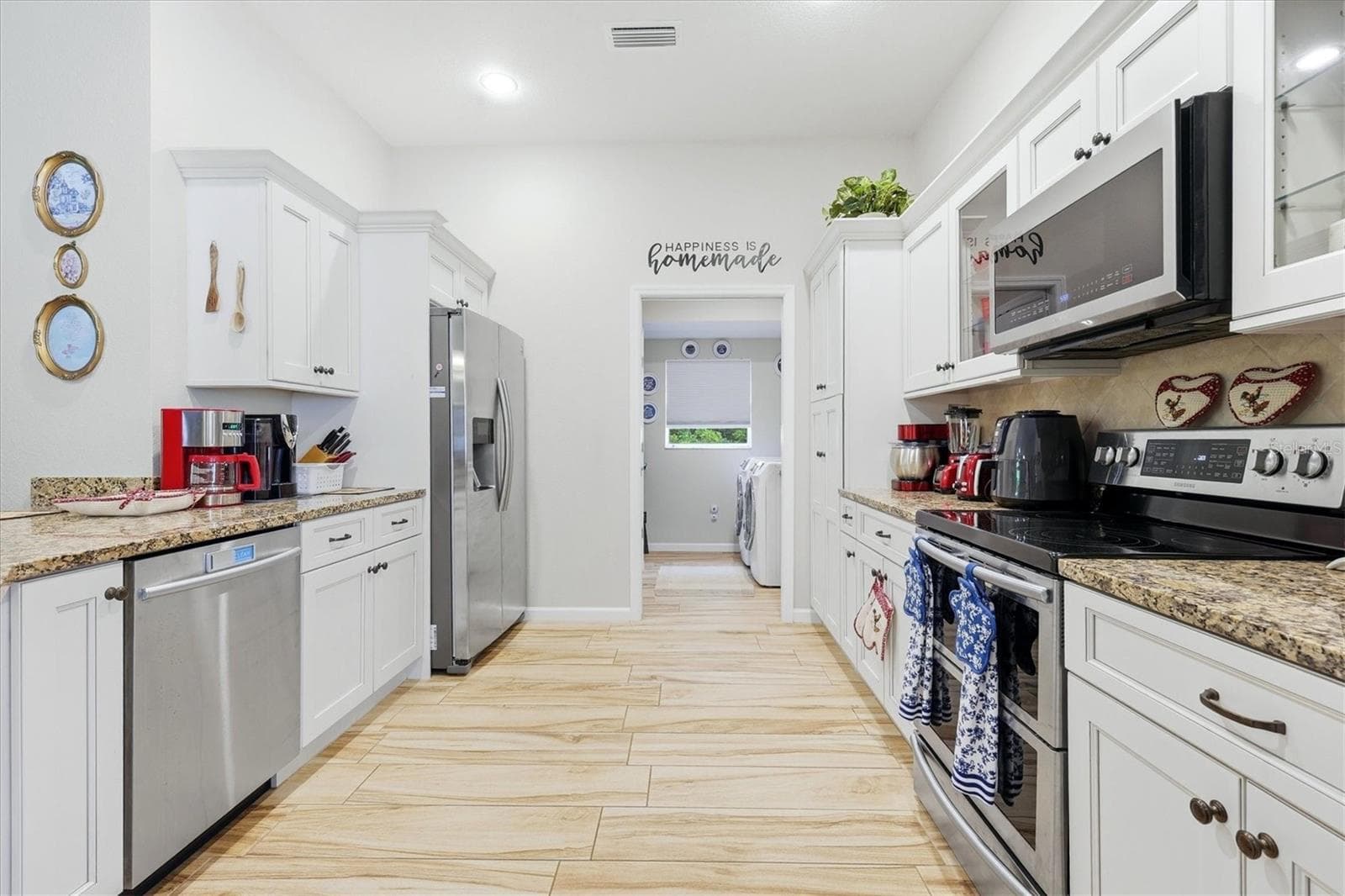 Single Family Residence at 240 COUGAR WAY, ROTONDA WEST, photo 21 of 39