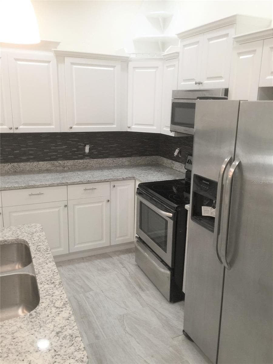 Single Family Residence at 18545 JAY AVE, PORT CHARLOTTE, photo 5 of 24