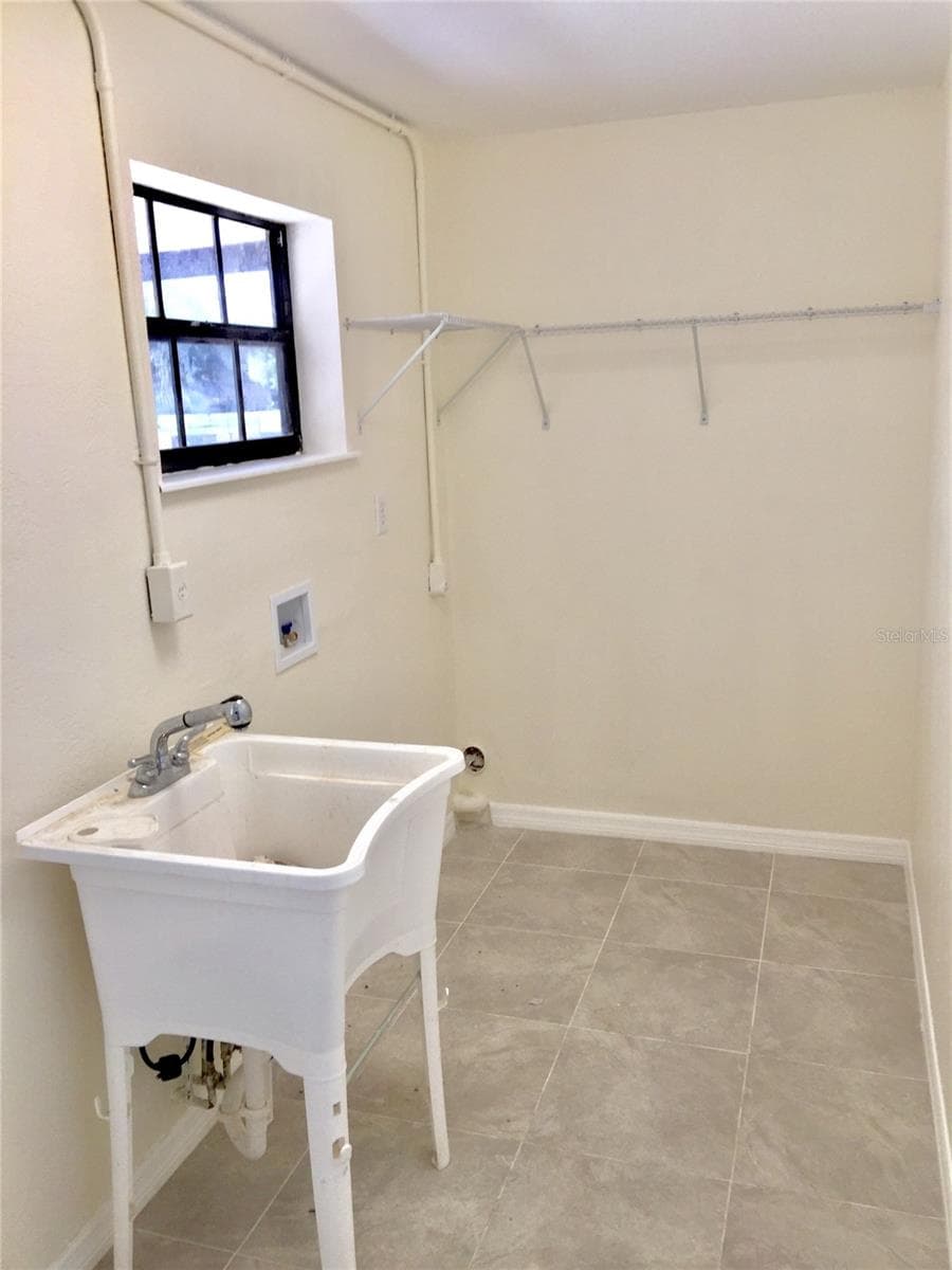 Single Family Residence at 18545 JAY AVE, PORT CHARLOTTE, photo 15 of 24