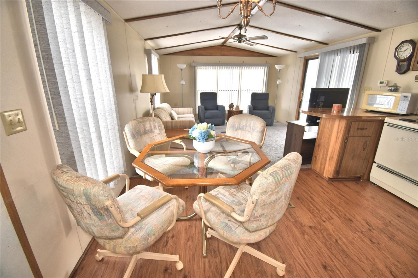 Manufactured Home at 251 PATTERSON RD #D4, HAINES CITY, photo 9 of 40