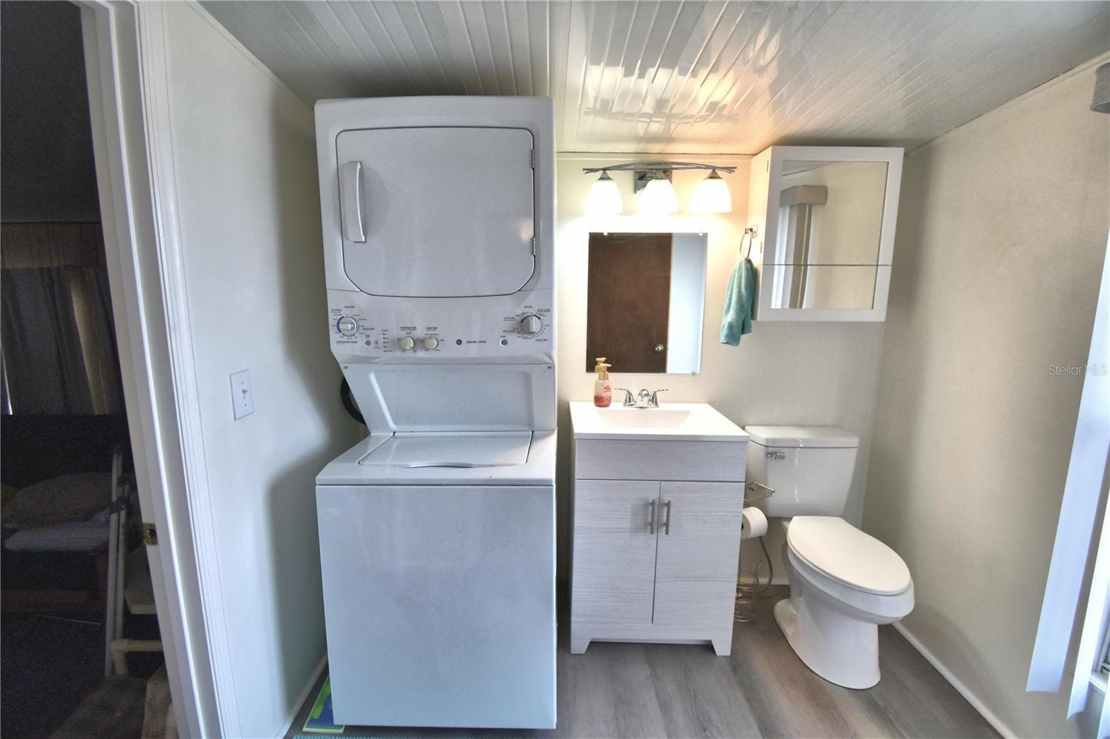 Manufactured Home at 251 PATTERSON RD #D4, HAINES CITY, photo 22 of 40
