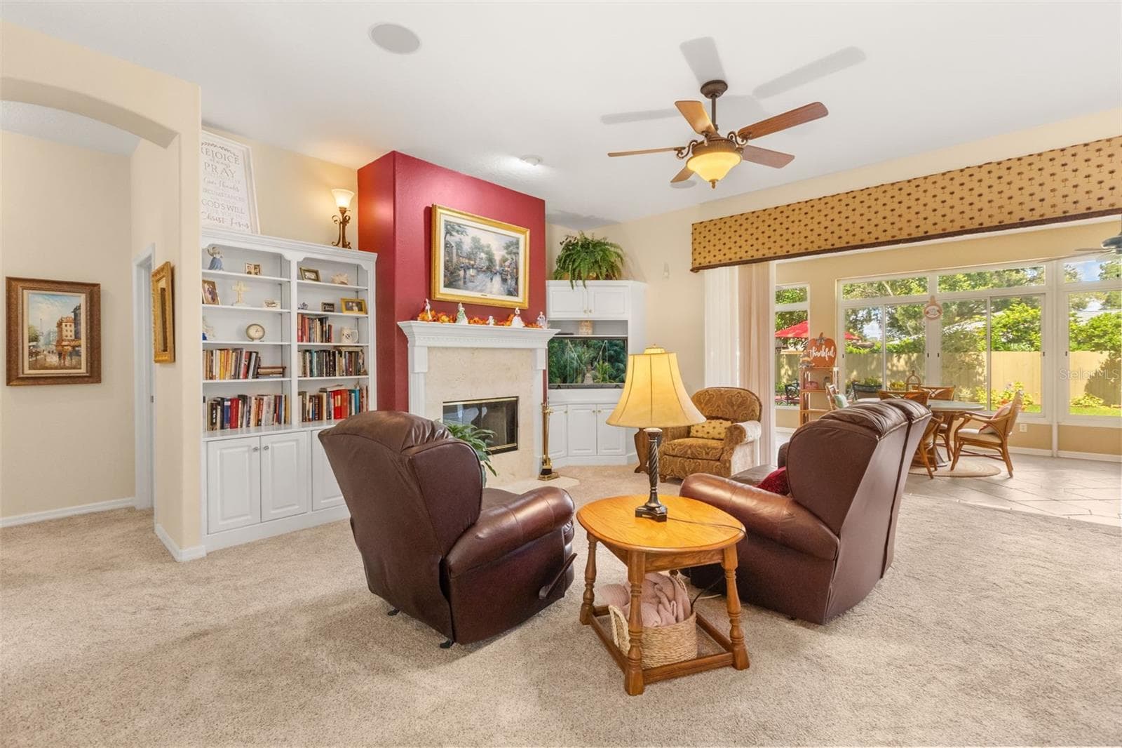 Family Room with Built Ins and Fireplace - 1249 WATERWITCH COVE CIR, ORLANDO