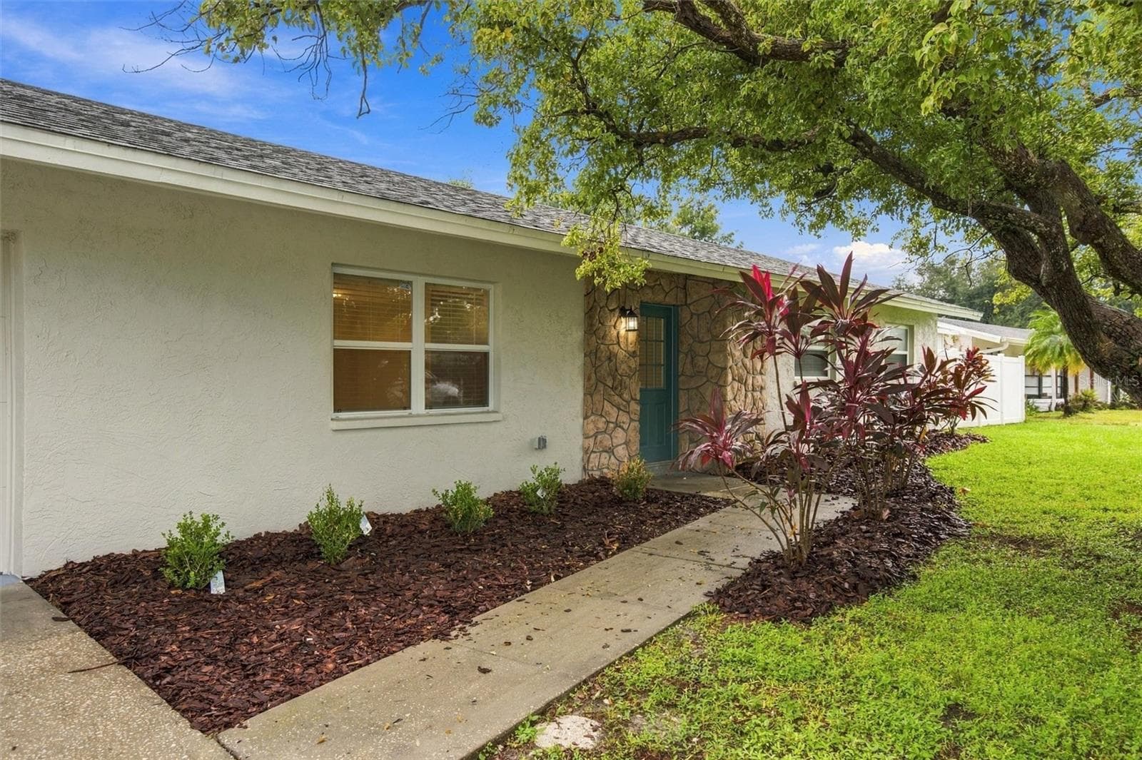 Single Family Residence at 3205 DUNBAR DR, SARASOTA, photo 2 of 41