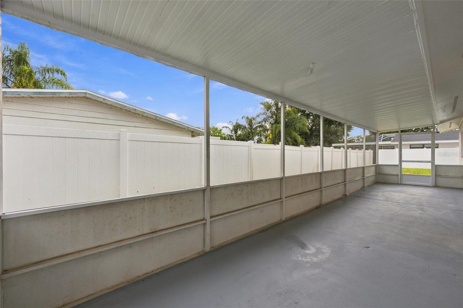 Single Family Residence at 3205 DUNBAR DR, SARASOTA, photo 20 of 41
