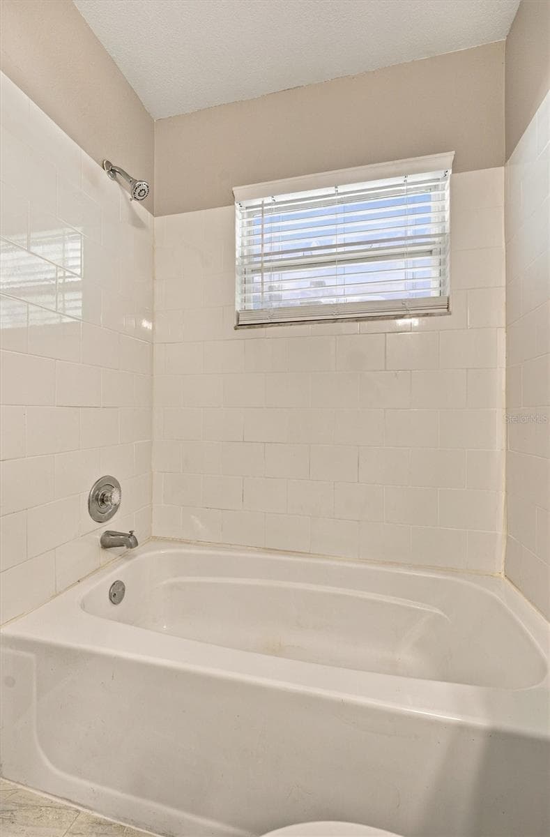 Single Family Residence at 3205 DUNBAR DR, SARASOTA, photo 26 of 41