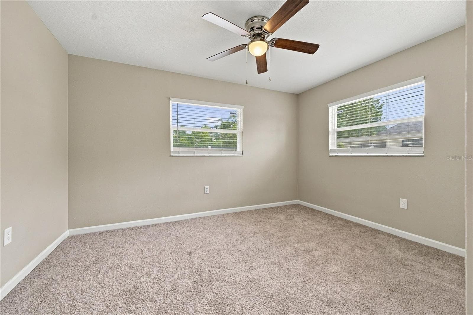 Single Family Residence at 3205 DUNBAR DR, SARASOTA, photo 28 of 41