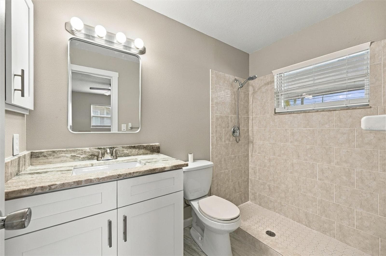 Single Family Residence at 3205 DUNBAR DR, SARASOTA, photo 30 of 41