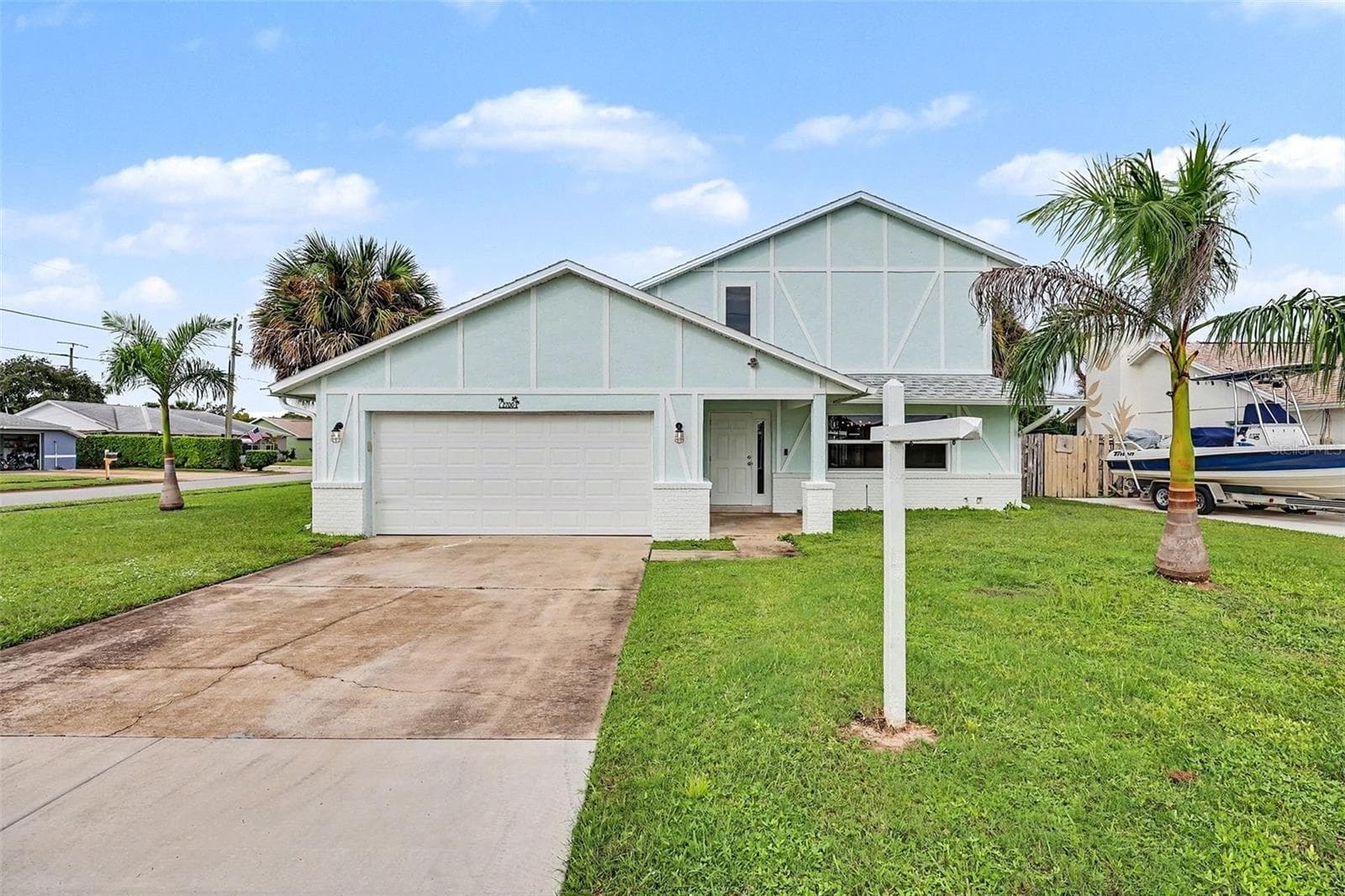 Front of Home - 2700 RAINTREE LAKE CIR, MERRITT ISLAND