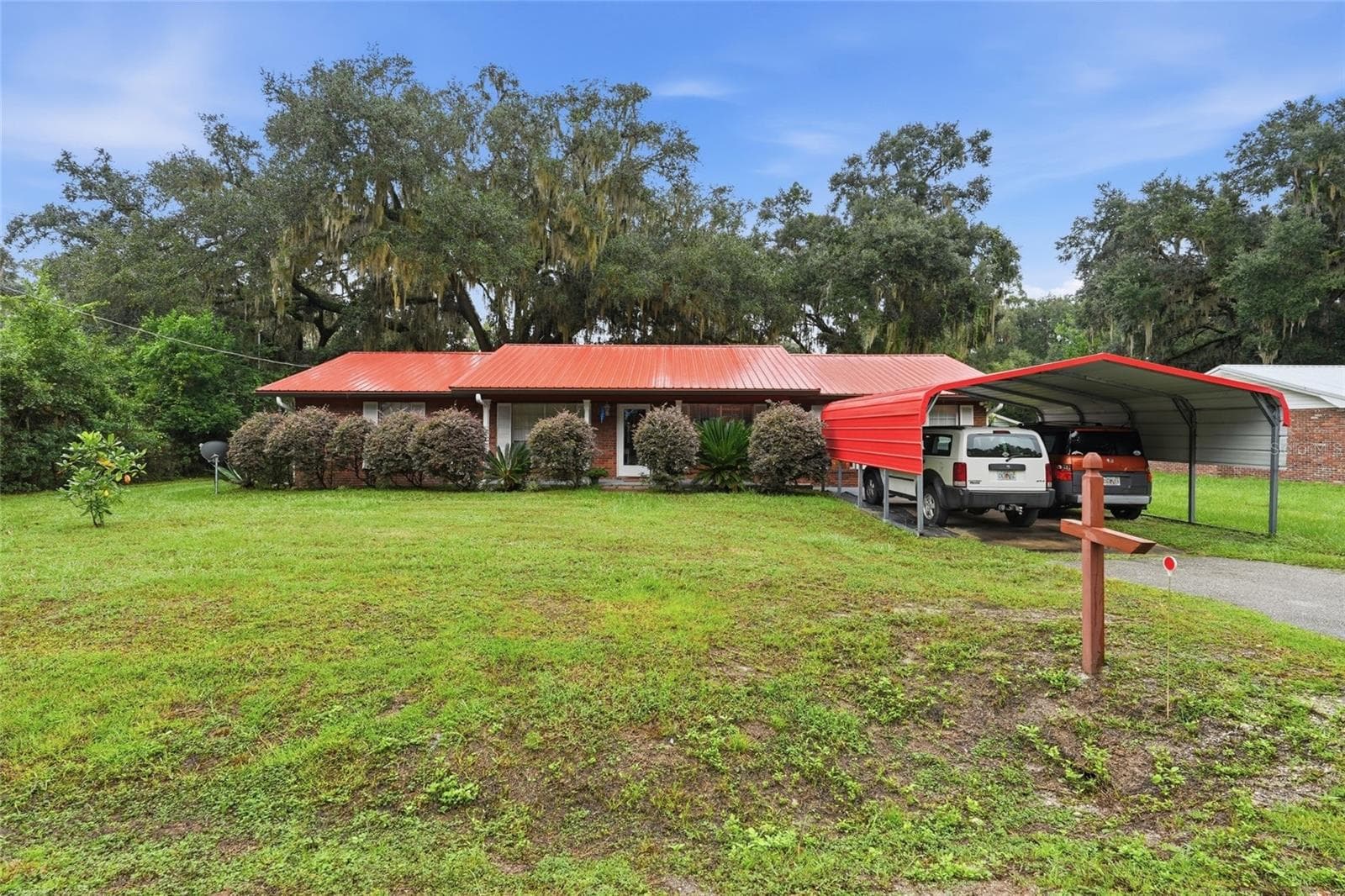 234 SE EMERSON CT