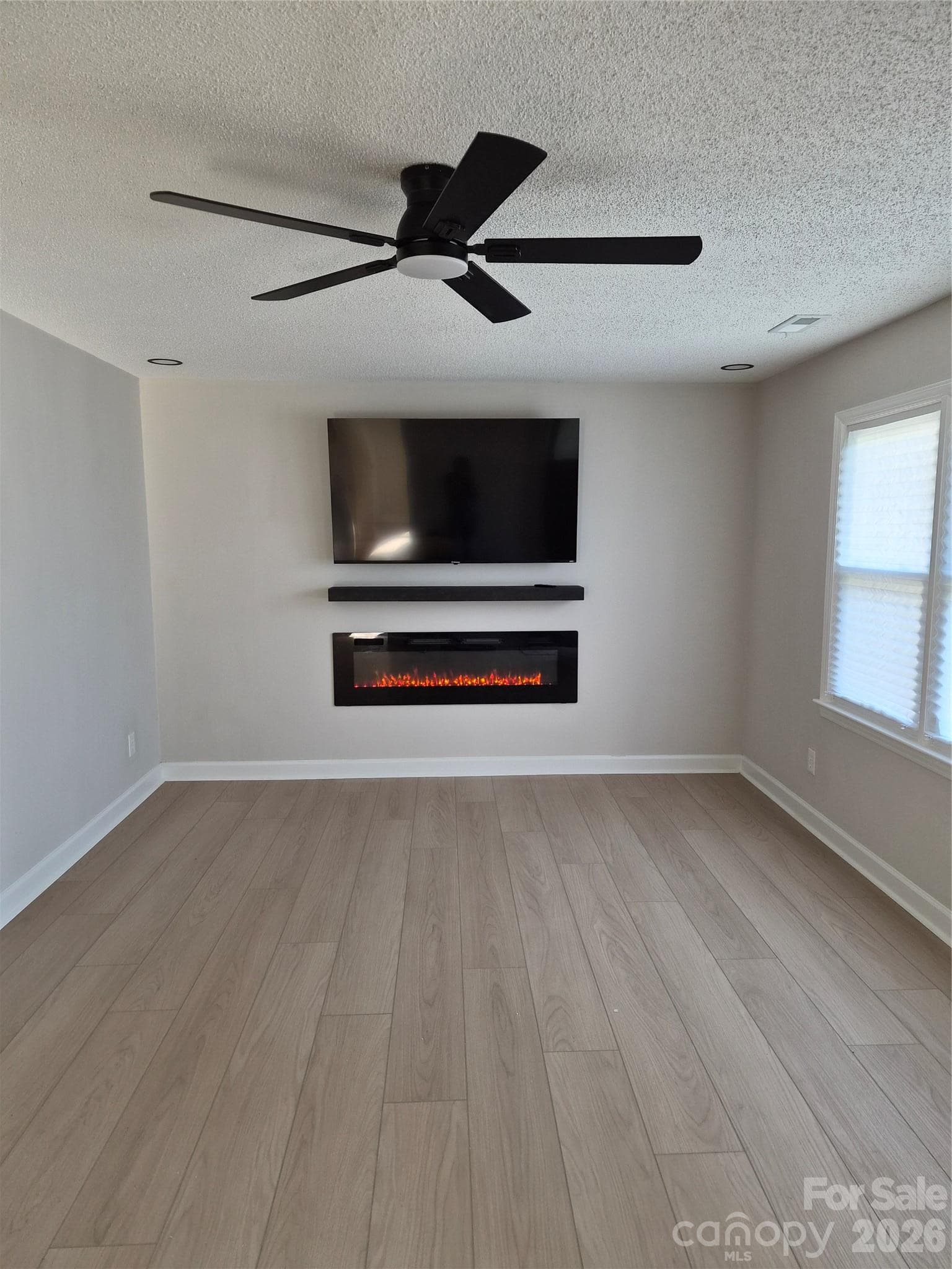 Living room - 421 Nixon Road, Statesville