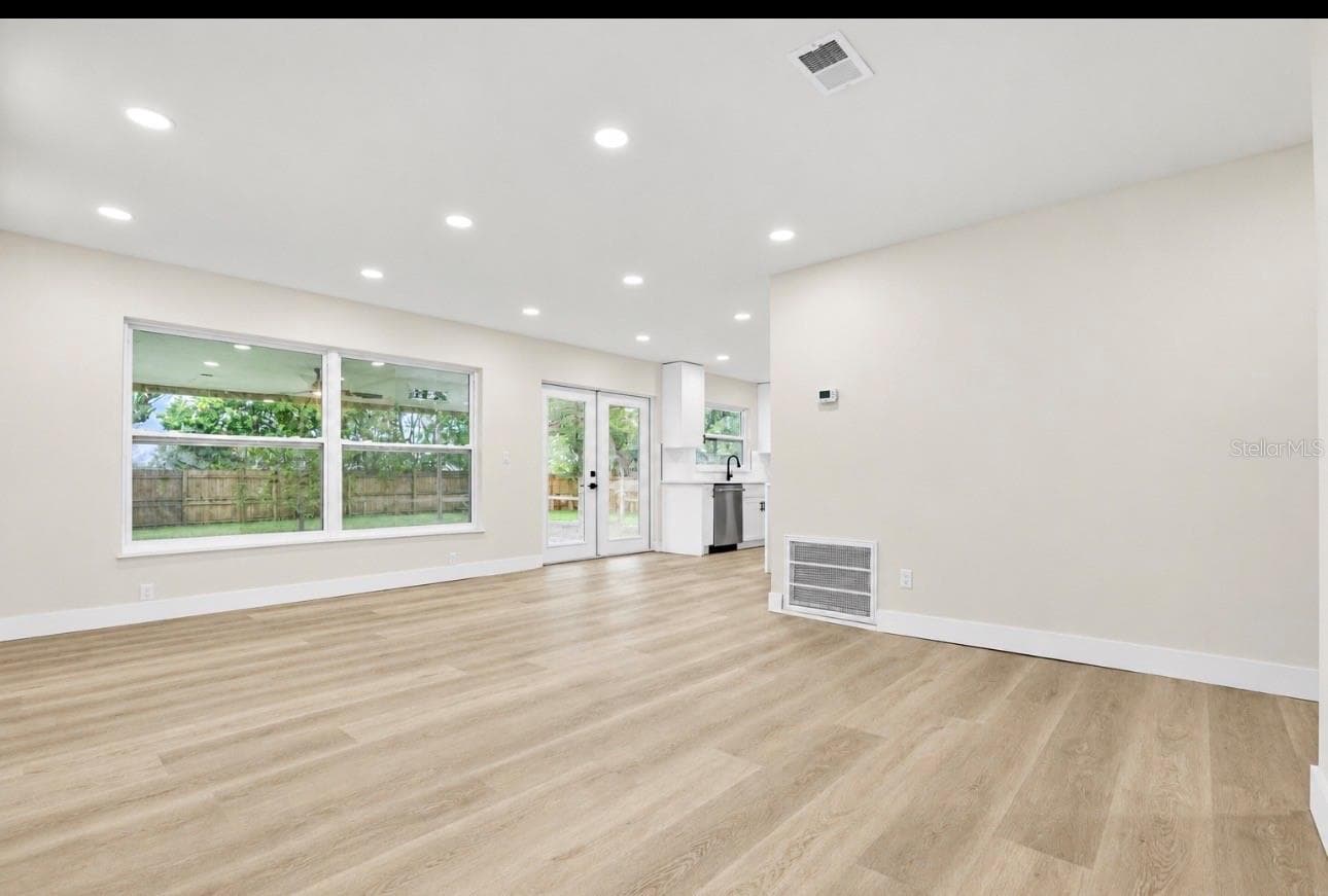 Living room - 140 BOMBAY AVE, WINTER SPRINGS