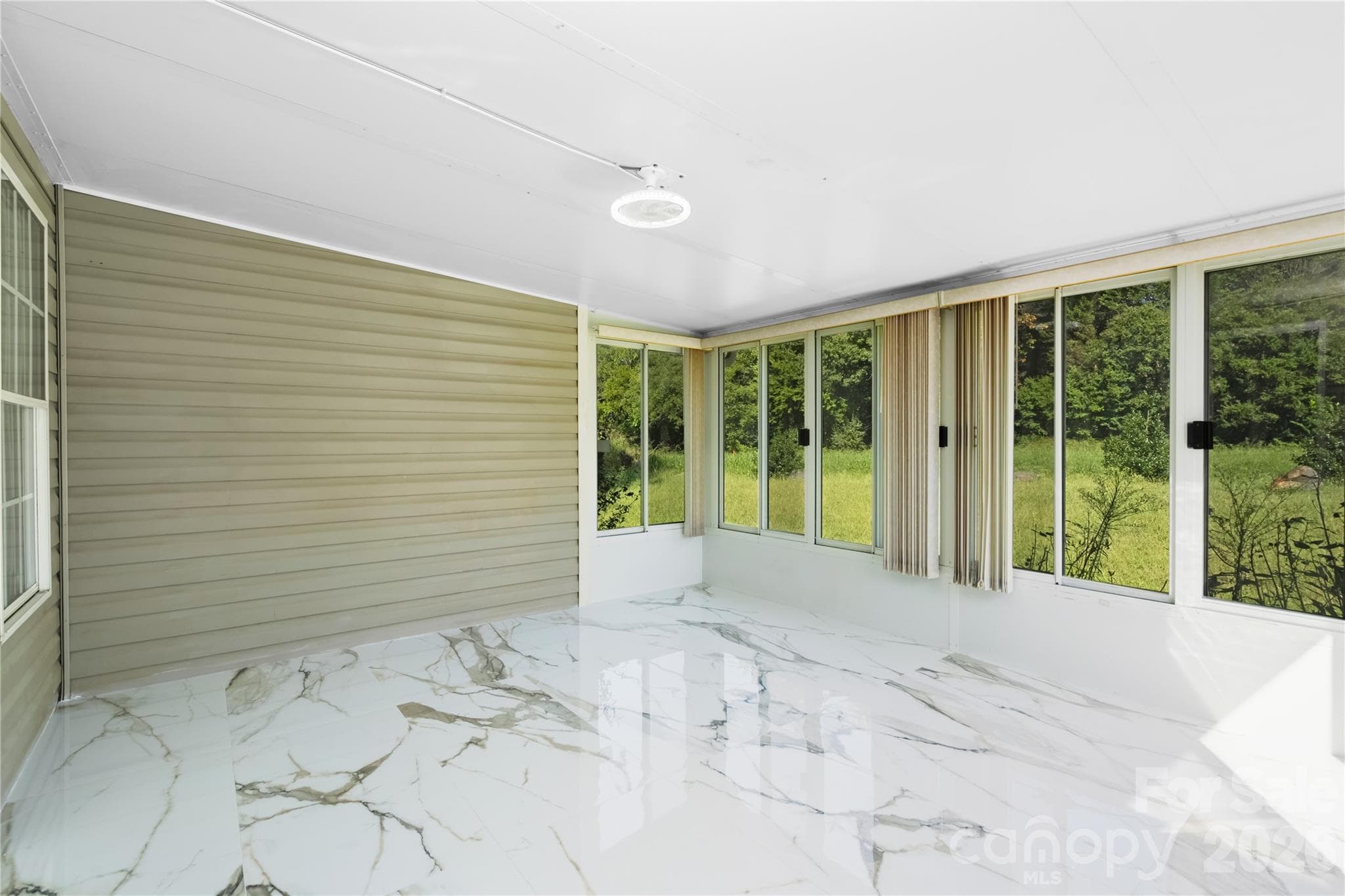 SUNROOM , CALACATTA TILE 24X48 - 2065 Gary Lane, Hickory