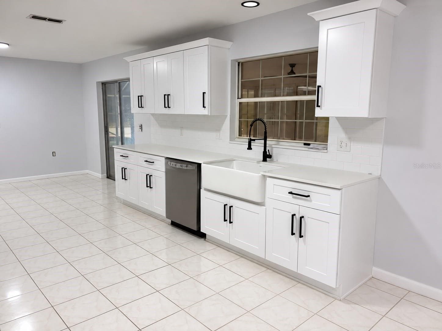 Single Family Residence at 235 S LEE ST, BEVERLY HILLS, photo 3 of 57