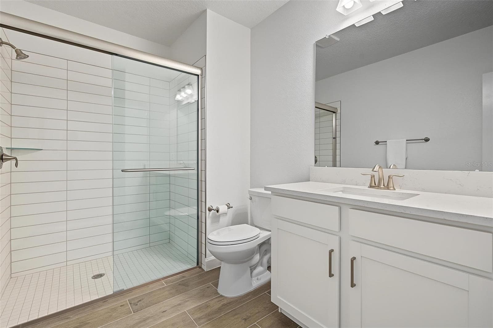 bathroom 2 - 32062 GRIFFIN SANDS LN, SAN ANTONIO