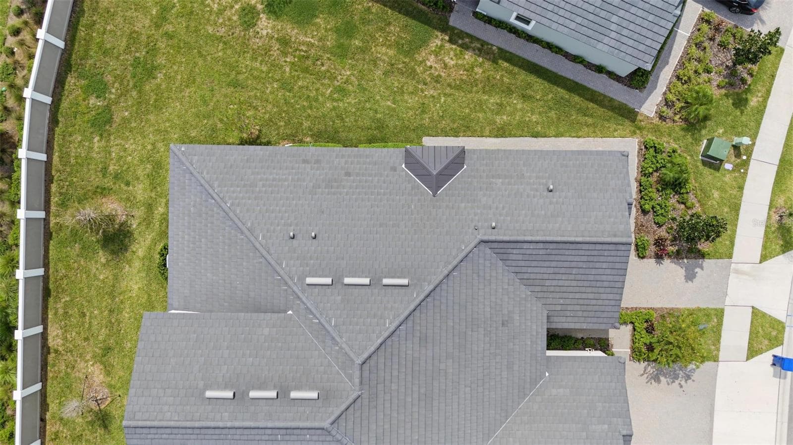 tile roof is maintained by the HOA - 32062 GRIFFIN SANDS LN, SAN ANTONIO