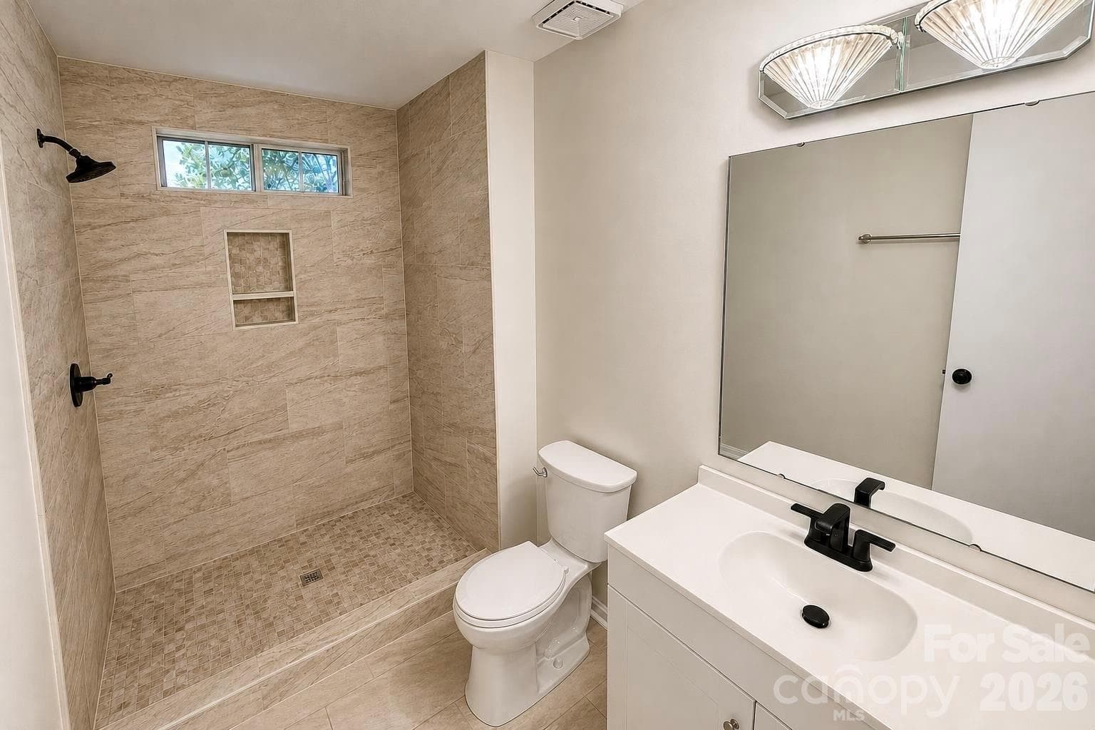 Single Family Residence at 10320 Conistan Place, Cornelius, photo 8 of 31