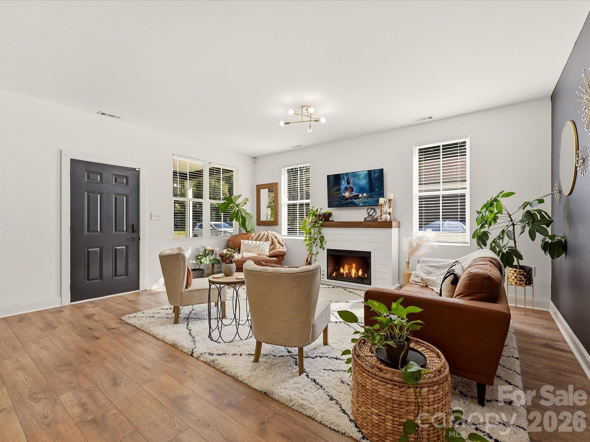 Open plan living room - 914 Flint Street Extension, Rock Hill