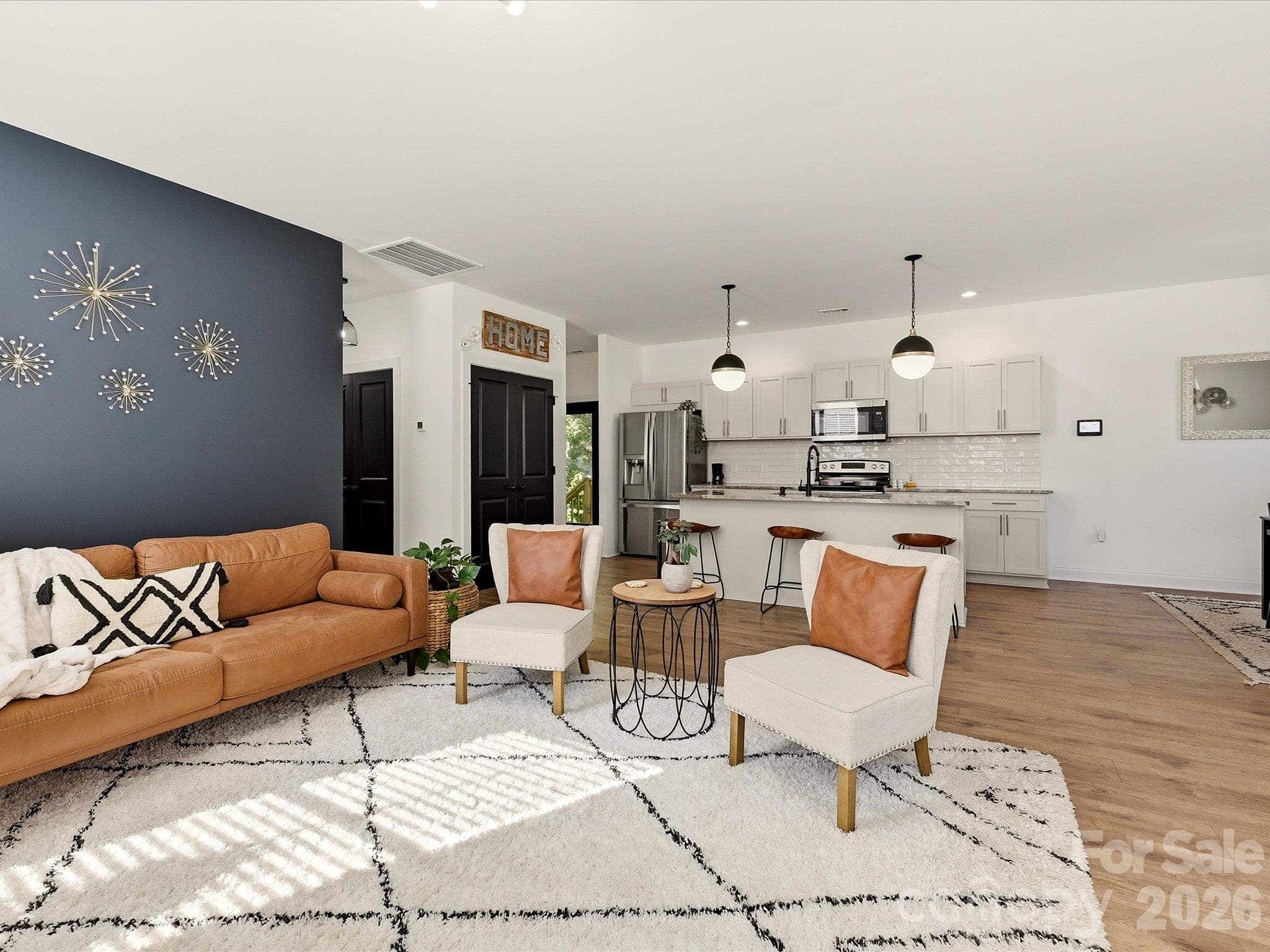 Open plan living room and gourmet kitchen area - 914 Flint Street Extension, Rock Hill