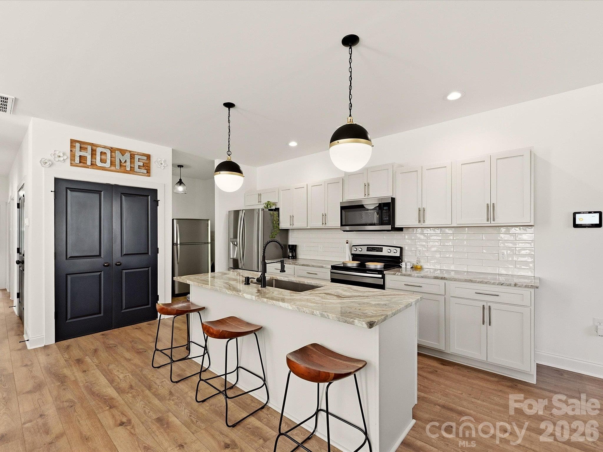 Gourmet kitchen - 914 Flint Street Extension, Rock Hill