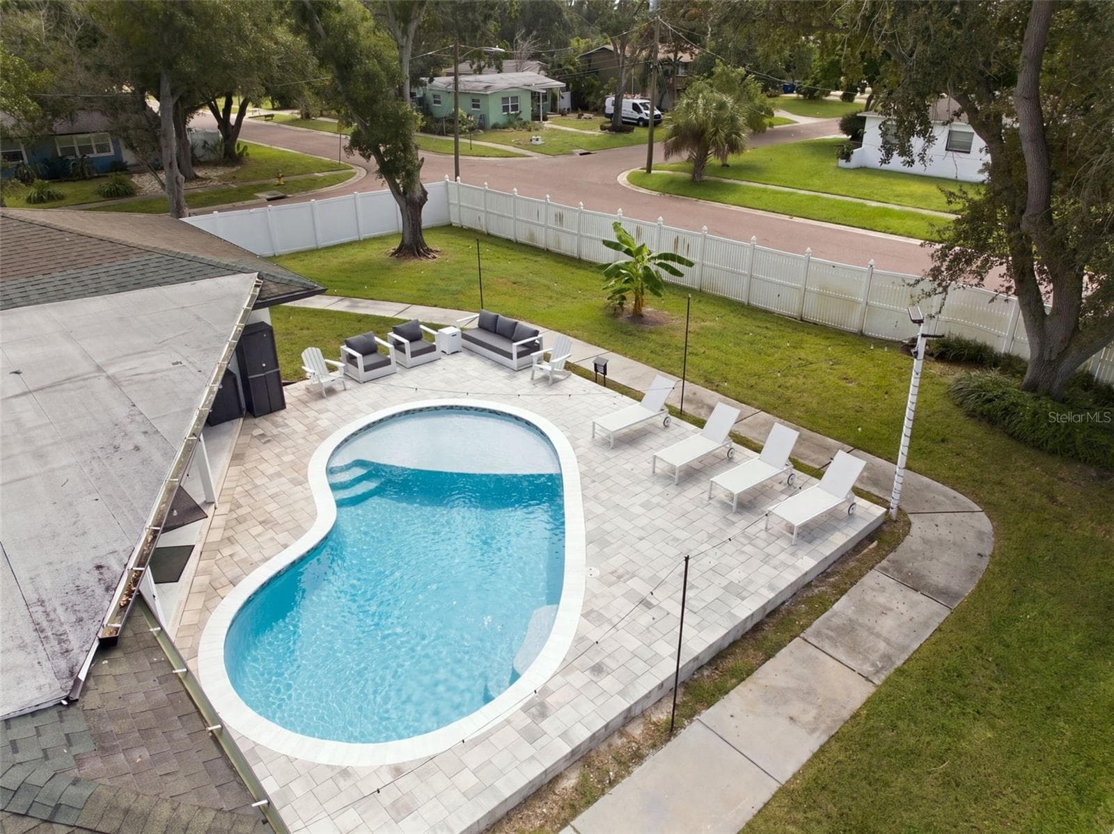 Private Oasis - 330 PATICA RD NE, ST PETERSBURG