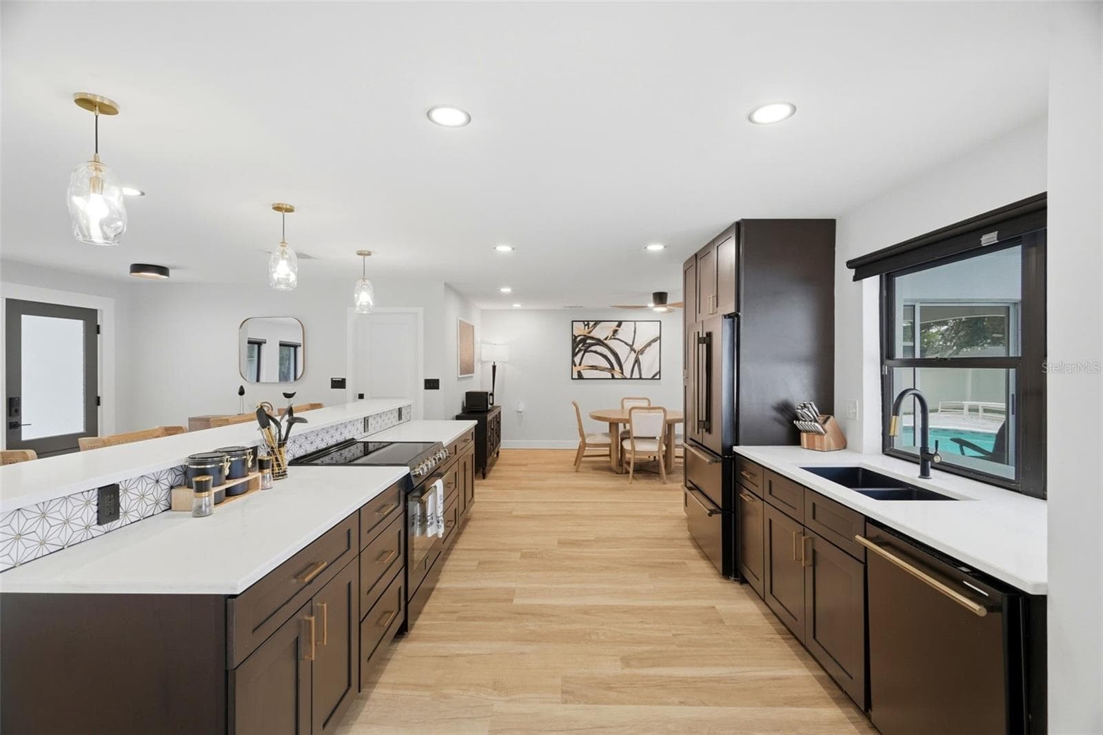Beautiful Cabinetry, Soft-close Drawers & Cabinets - 330 PATICA RD NE, ST PETERSBURG