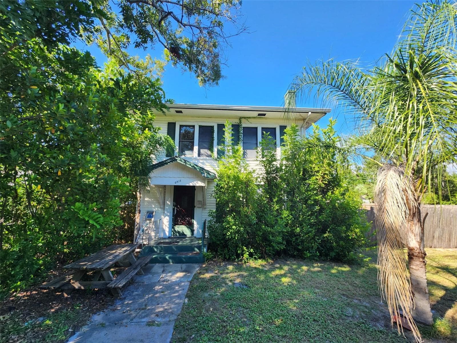 Single Family Residence at 4815 3RD AVE N, ST PETERSBURG, photo 3 of 10