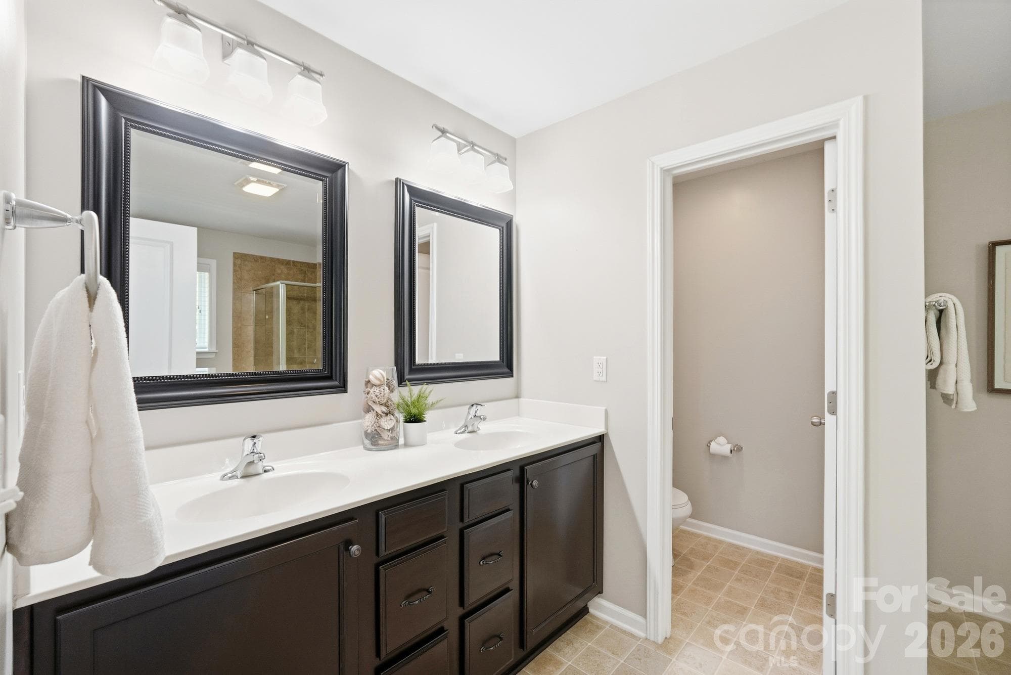 Dual sinks in primary - 5409 Cotton Top Court, Waxhaw