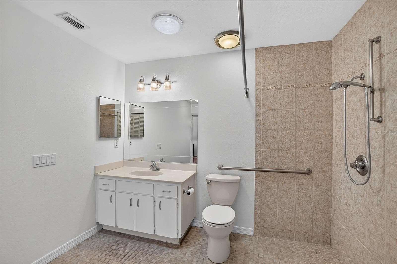 Primary Bathroom - 1308 LELAND DR #1308, SUN CITY CENTER