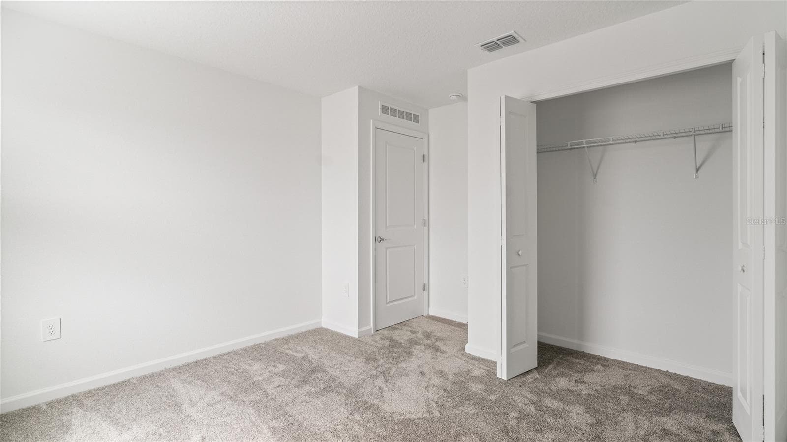 Townhouse at 5549 RONIN DR, ST CLOUD, photo 7 of 16