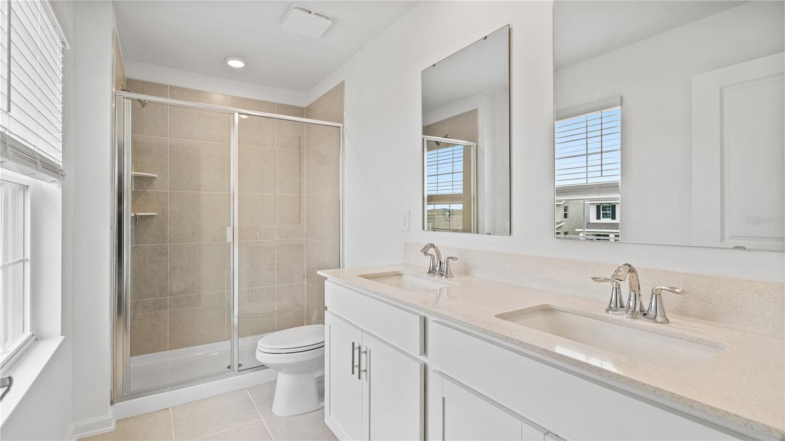 Townhouse at 5549 RONIN DR, ST CLOUD, photo 11 of 16