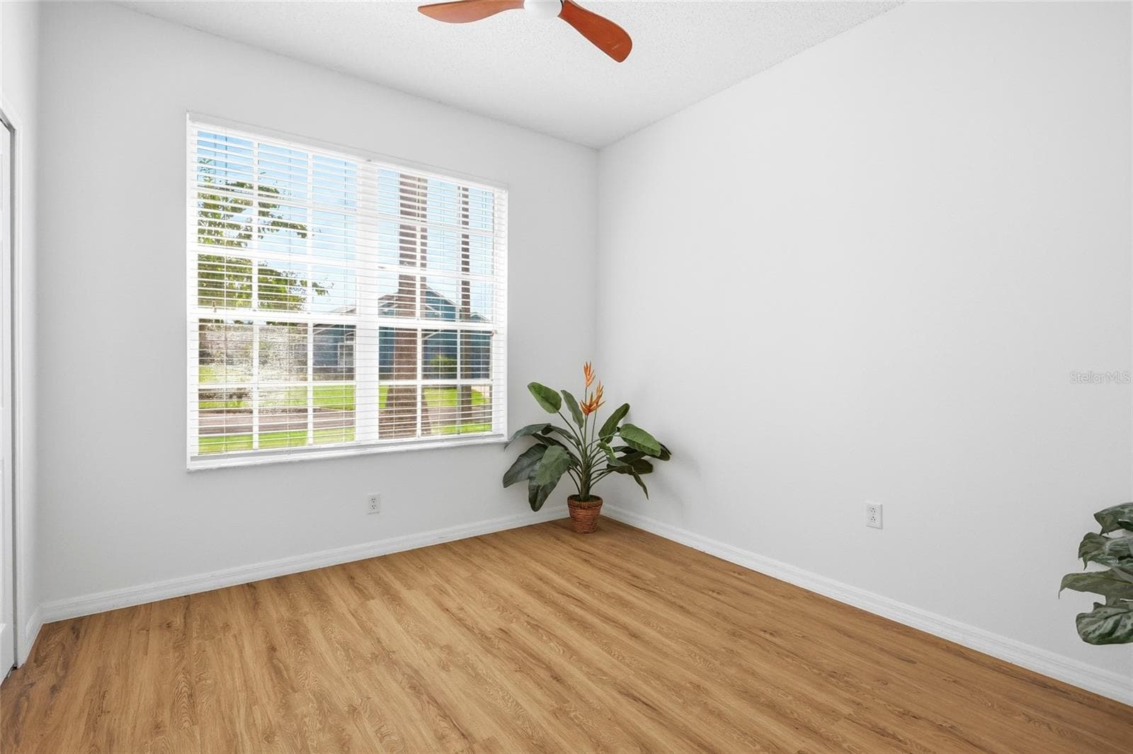 Single Family Residence at 1500 CASTERTON CIR, DAVENPORT, photo 13 of 36