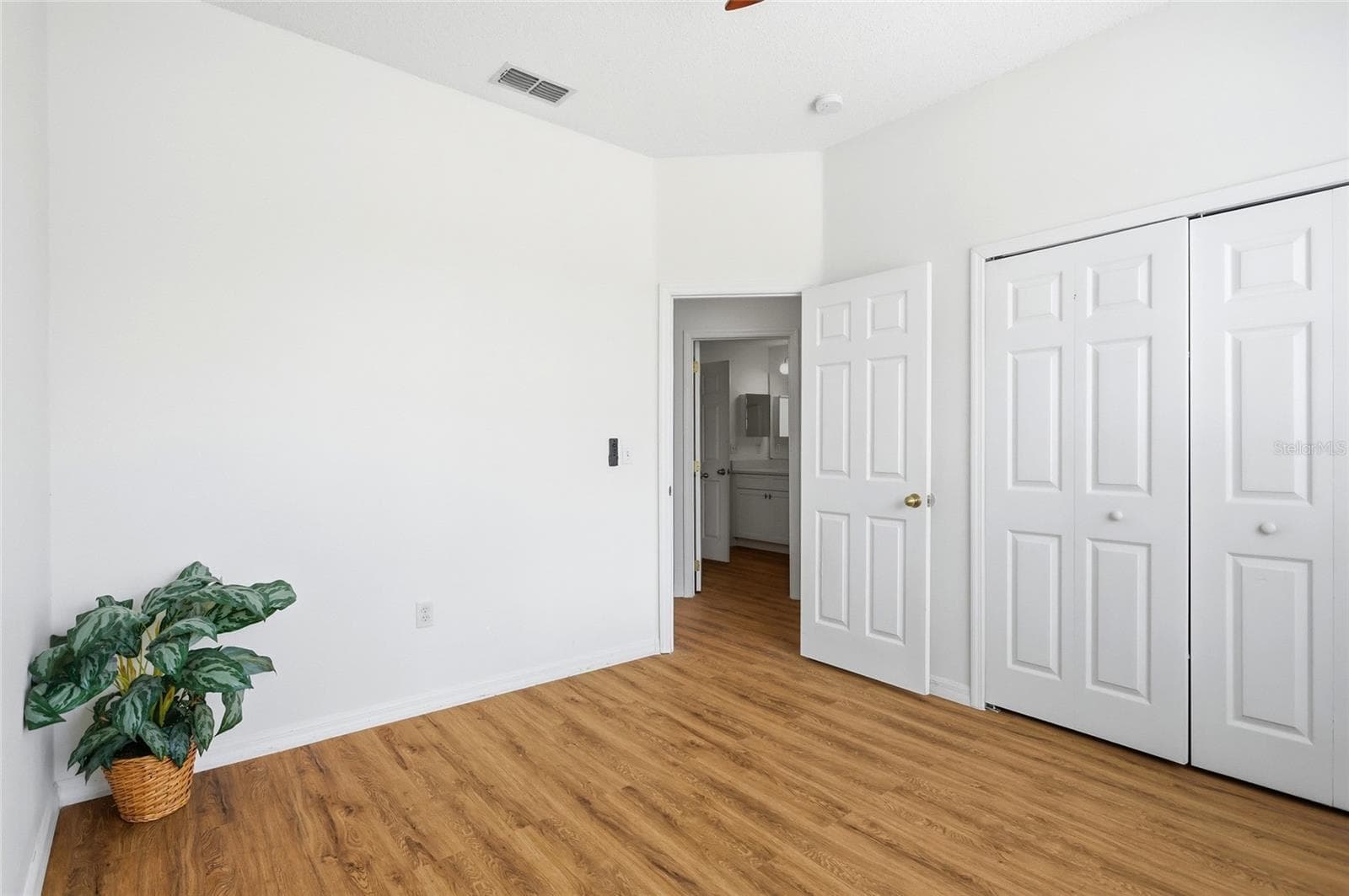 Single Family Residence at 1500 CASTERTON CIR, DAVENPORT, photo 14 of 36