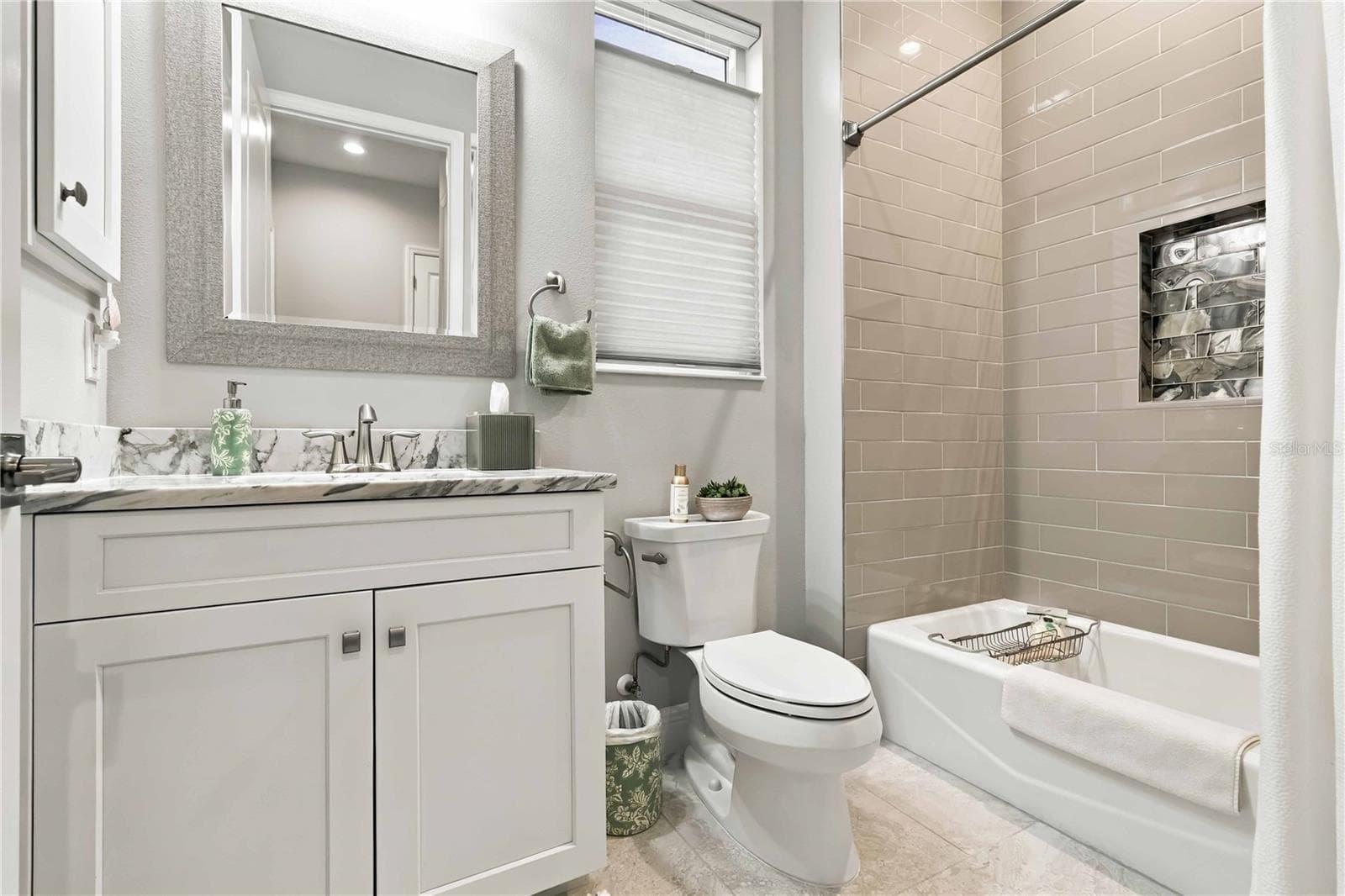 Custom Secondary Bathroom with Tub Shower - 1906 151ST TER E, PARRISH