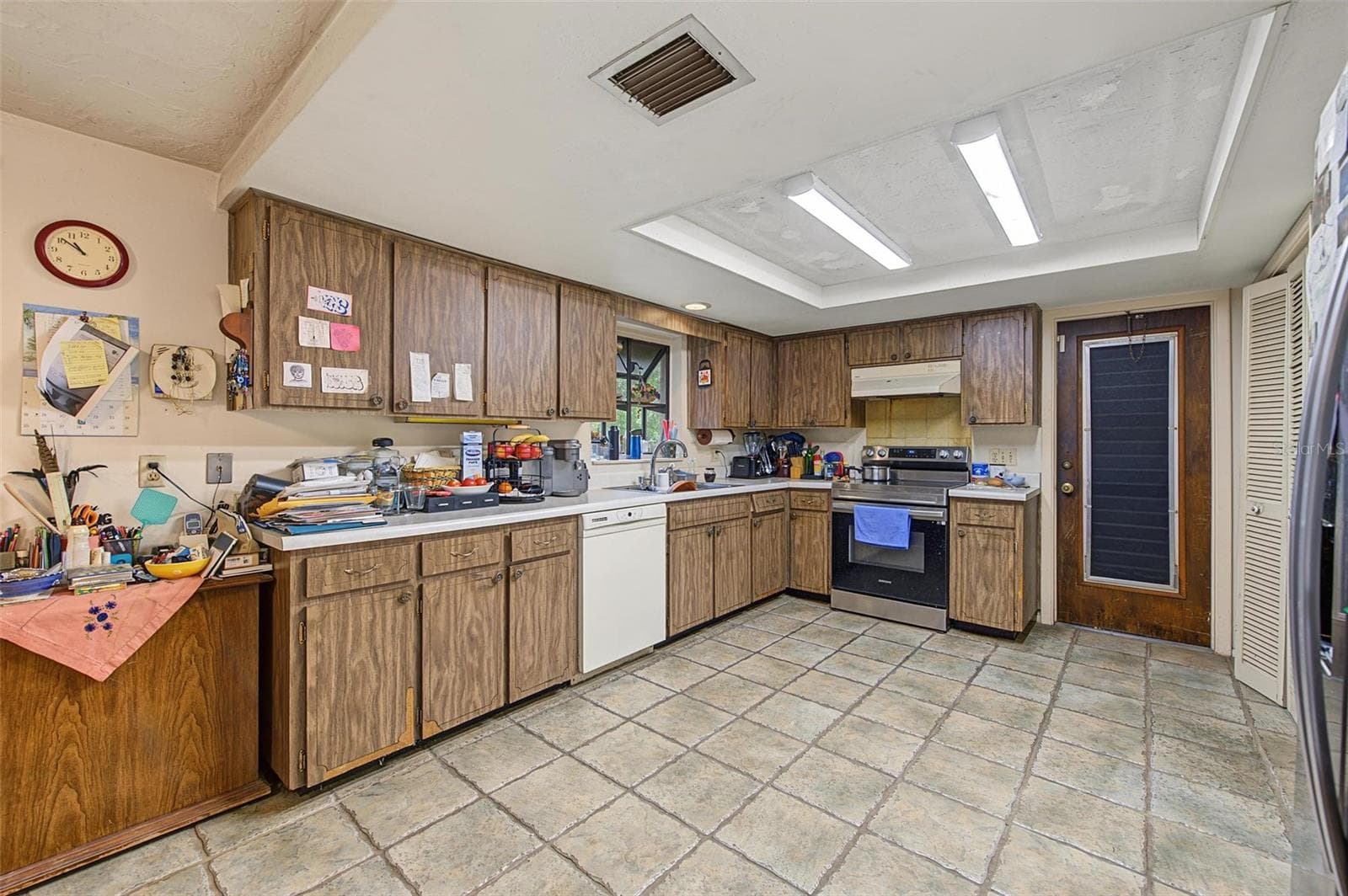 Single Family Residence at 7916 SLATE CT, NEW PORT RICHEY, photo 14 of 47