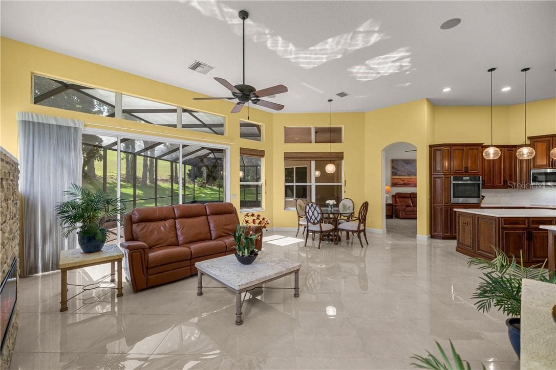 Single Family Residence at 1861 N Eagle Chase DR, HERNANDO FL 34442, photo 12 of 97