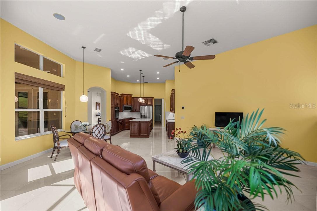 Single Family Residence at 1861 N Eagle Chase DR, HERNANDO FL 34442, photo 17 of 97