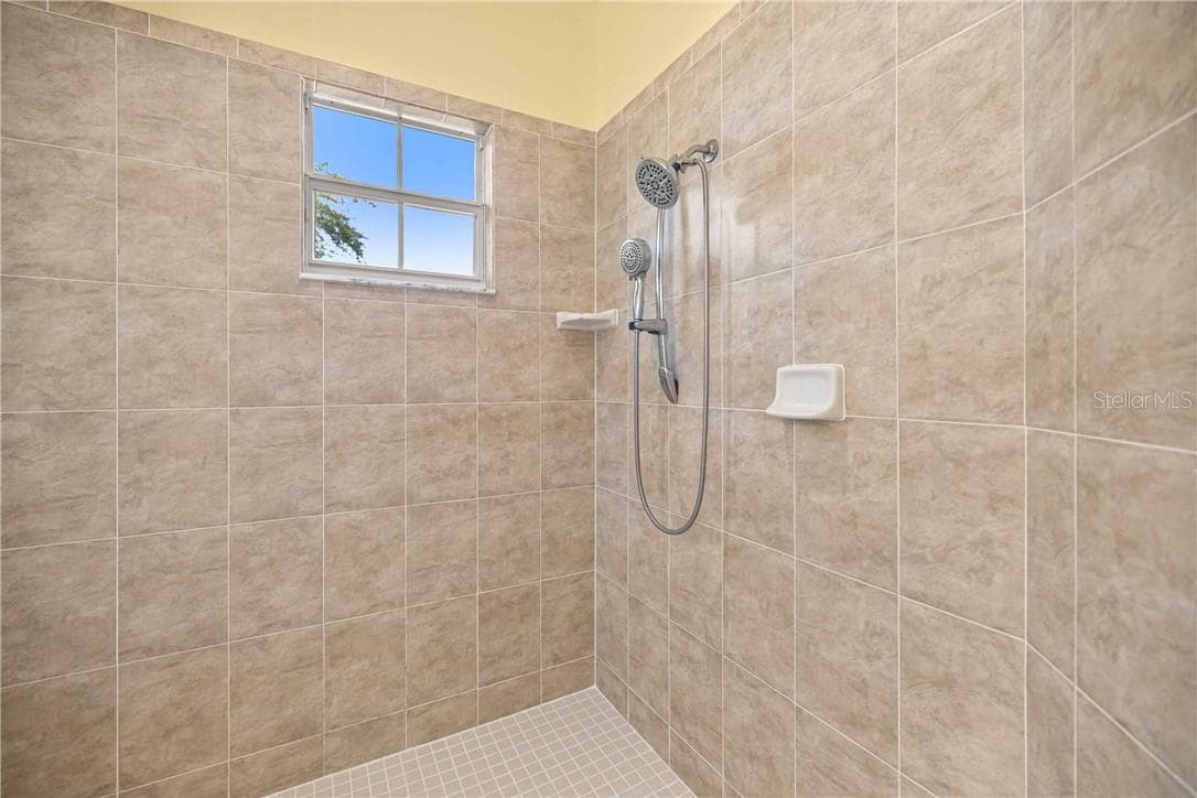 Single Family Residence at 1861 N Eagle Chase DR, HERNANDO FL 34442, photo 44 of 97