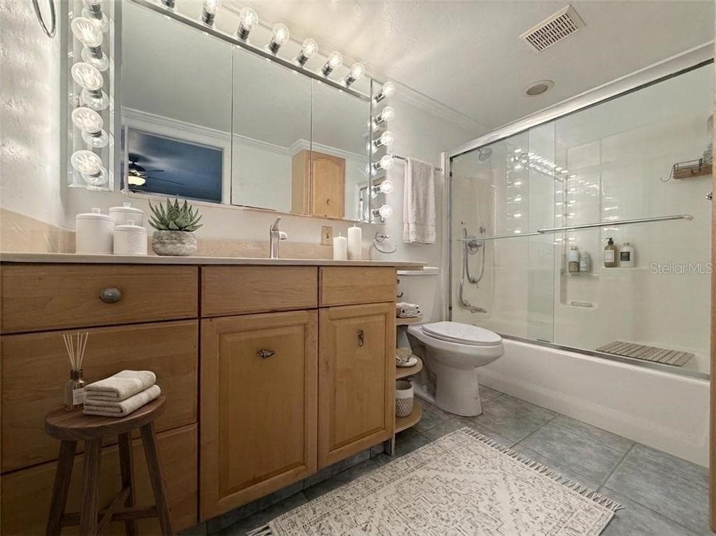 Single Family Residence at 11590 N Kayak PT, INGLIS FL 34449, photo 35 of 71