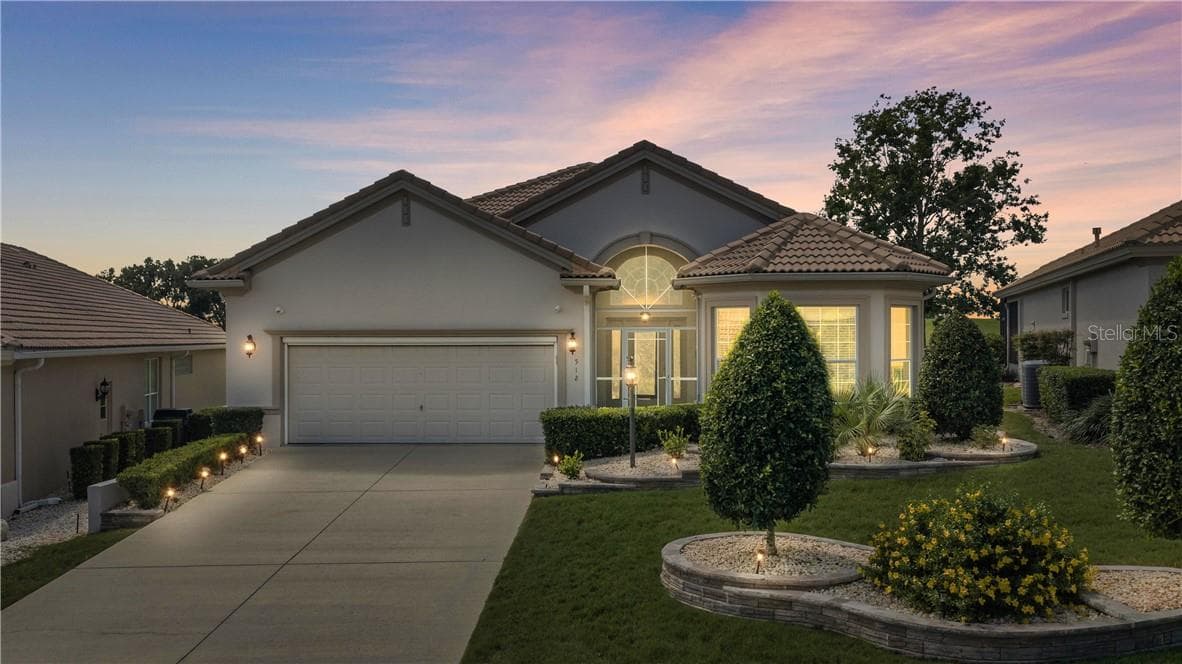 Single Family Residence at 512 W Doerr PATH, HERNANDO FL 34442, Hernando, photo 2 of 95