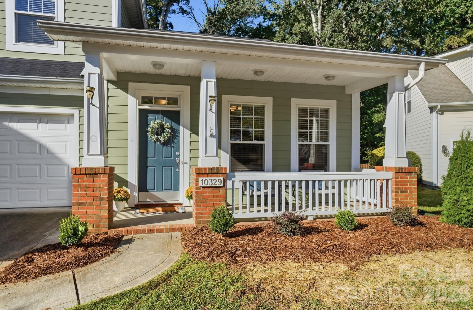 Covered front porch - 10329 Misty Moss Court, Mint Hill