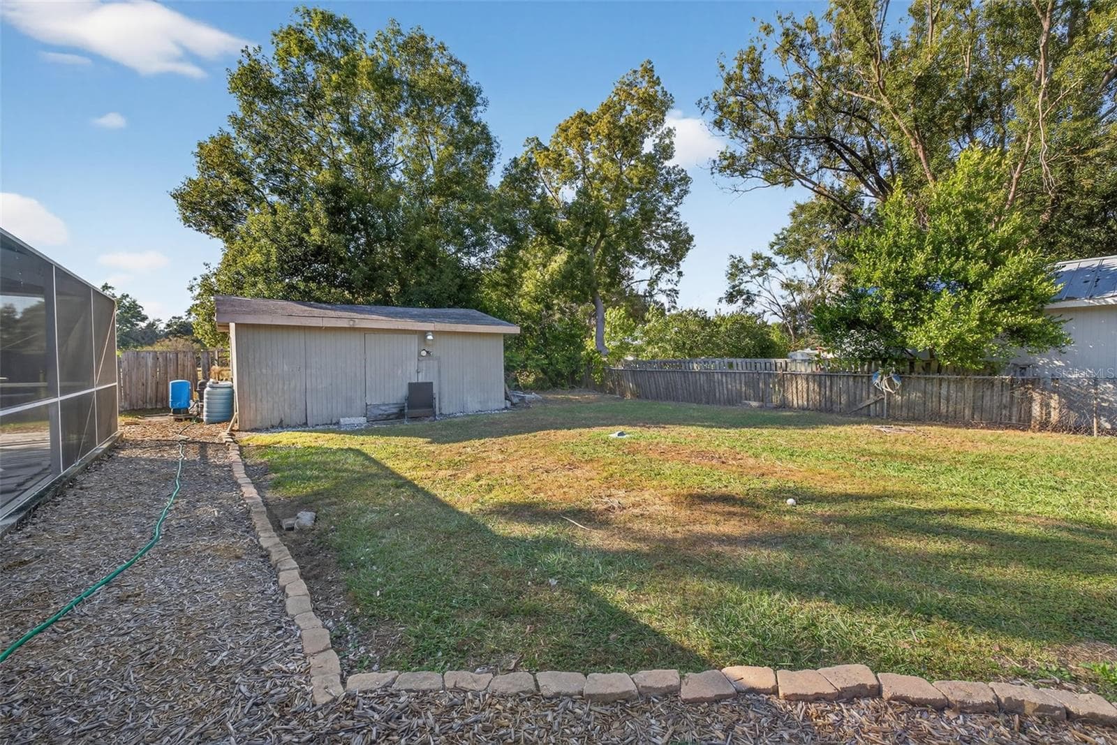 Single Family Residence at 1004 MANDALAY DR, BRANDON, photo 31 of 32