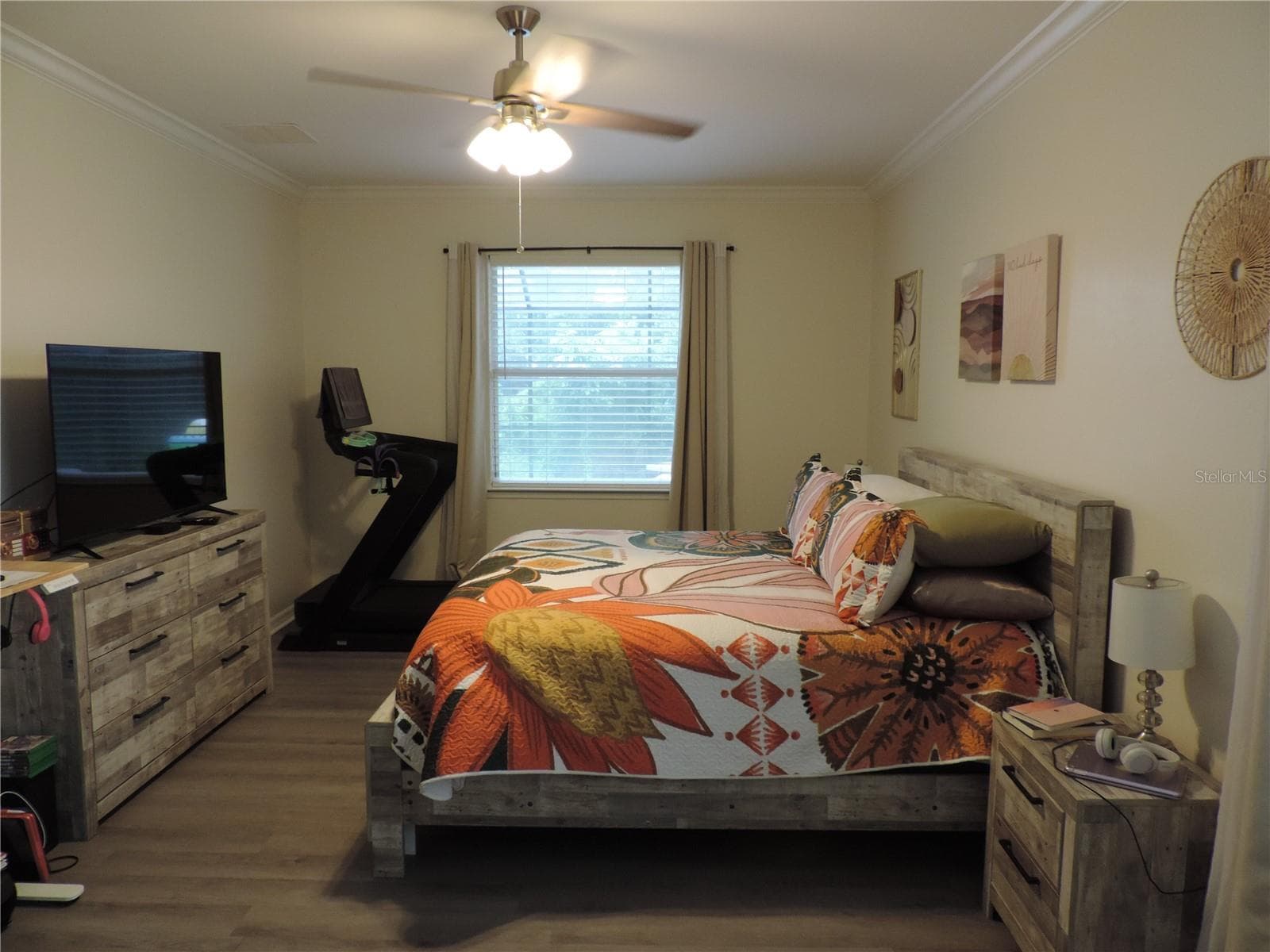 2nd view of primary bedroom - 5070 LAYTON DR, VENICE