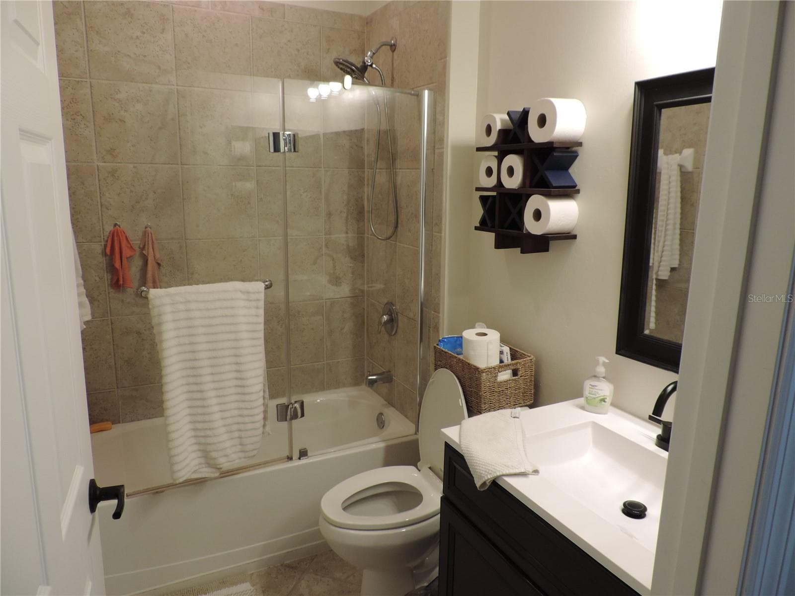 2nd bathroom - 5070 LAYTON DR, VENICE