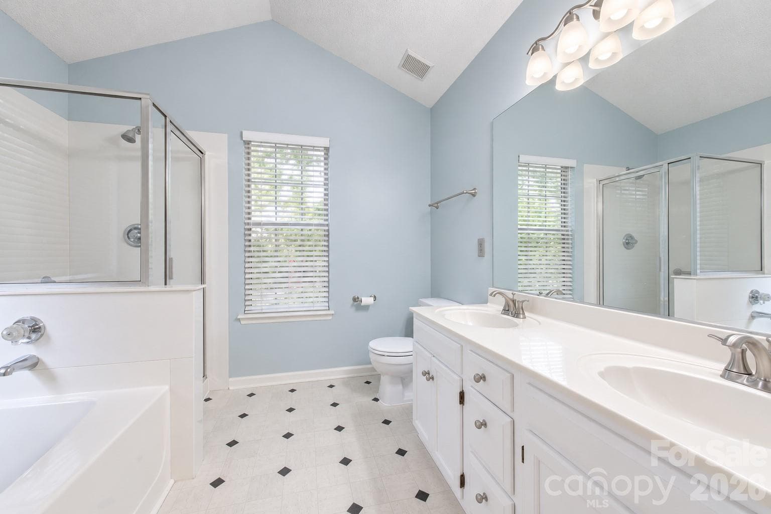 Single Family Residence at 1089 Weddington Woods Street NW, Concord, photo 9 of 15